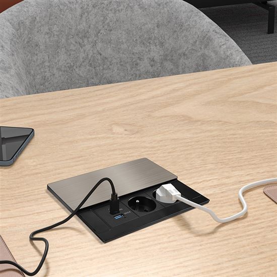 Solight PP128C-PD20 vestavný blok zásuvek s posuvným krytem, 2 zásuvky, USB A+C 20W PD, 2m, stříbrný