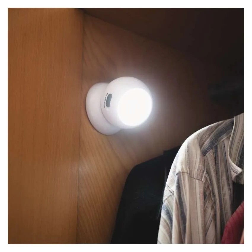 LED noční světlo s pohybovým čidlem P3324, 360° otočná hlava
